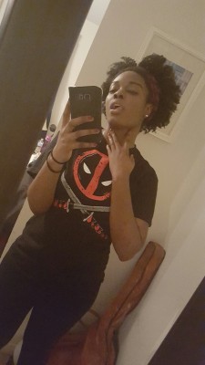 catchmeinthedrift:  Honestly, now that I’ve got this new mirror, expect more pics of me lol  (They/She)