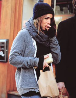 rgarais:  billie piper ♔ 46/50 pictures