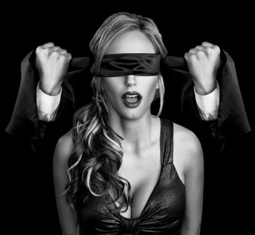 always-closer-to-the-edge:  The softness… The darkness… My sharp intake of breath…