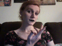 demigirlmaki:  black lipstick is flattering