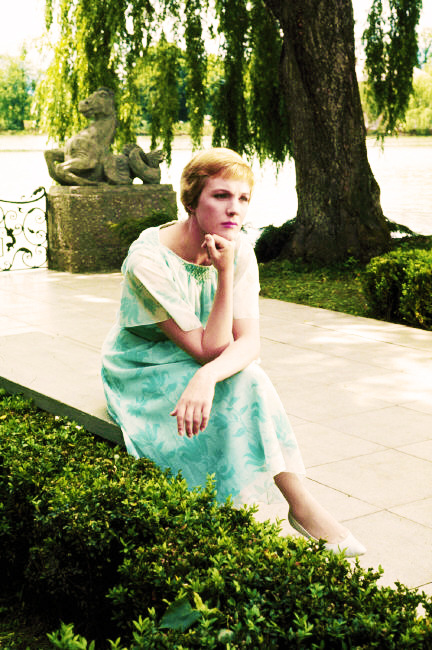 thequeenosnes:Julie Andrews on set of The Sound of Music (1965)