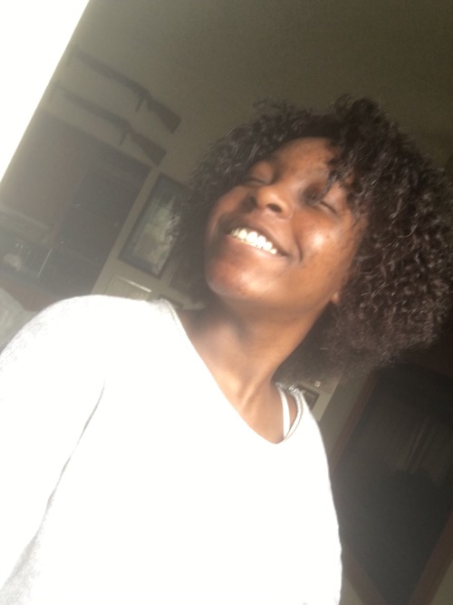 holybolognajabronies:  97tilforever:  First picture of blackout day!  I absolutely adore you and this pic @97tilforever!!  Look at the smile 😍