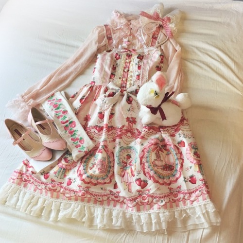 rabbit-winner: I’ve been so in love with my Strawberry and Bunny dress from DevilInspired! I serious