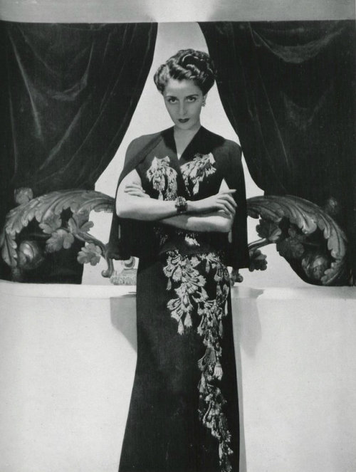 Madame Antenor Patino, 1938. Mainbocher.