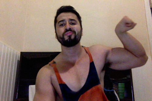 inhumanoid:  depressing day but at least i got a haircut