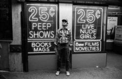 historicalphotographsnet:  Bill Murray in Times Square, 1979 Historical Photographs  