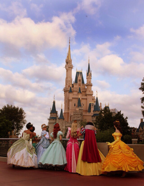 littleprincessaubrey:  :)