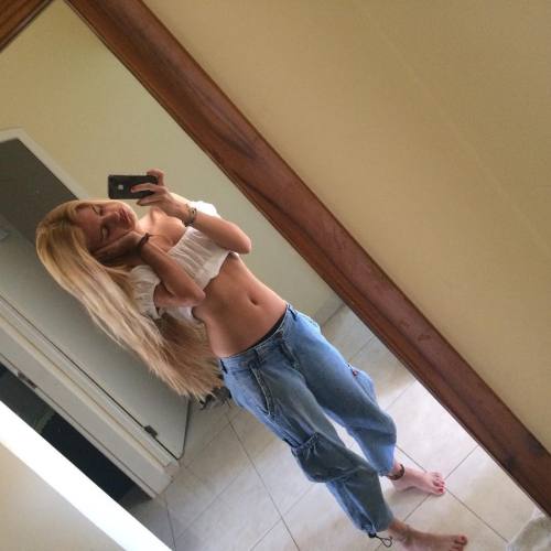 http://streetgrl.tumblr.com/post/154727147292