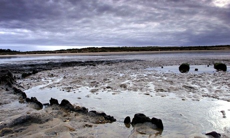 Prehistoric circle dated to same summer as porn pictures