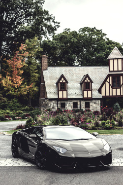 mistergoodlife:  Leaving the mansion | Mr. Goodlife | Instagram 