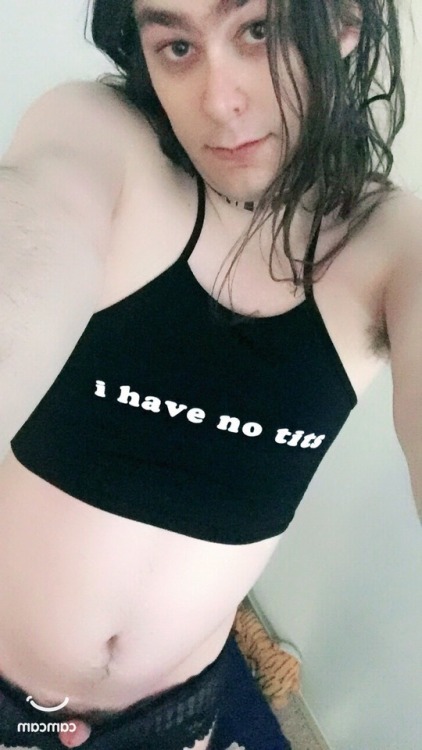 frotting-is-for-lesbians: So I got this new crop top… What does everyone think? Is this a loo