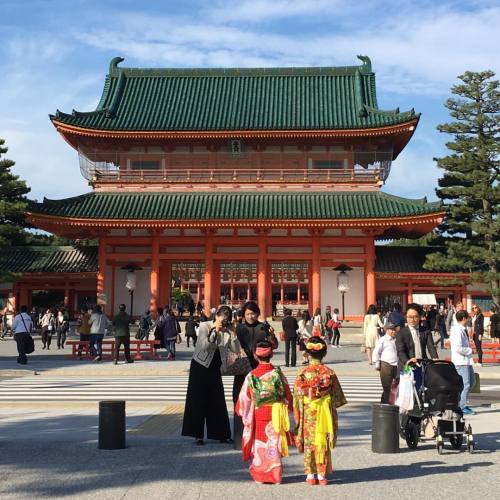 visitkyoto:#七五三#七五三詣り #heianjingu #igjp #iger #kyoto#travelersnotebook #travel #sundayfunday #tradit