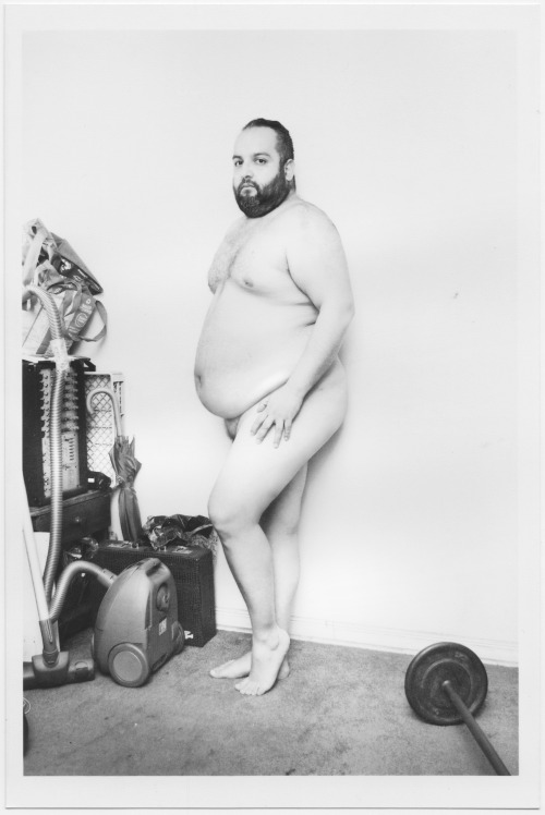 gag-ball-gallery:    X-Large Babe / ILFORD 3200 ©2015   www.gag-ball.com  