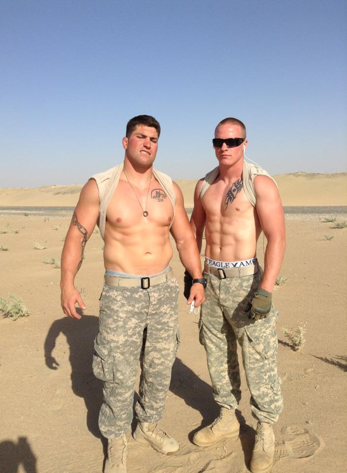 farmboybr:  dippinfan:  sexyfacebookboys:  Shirtless soldiers.  Visit the archive