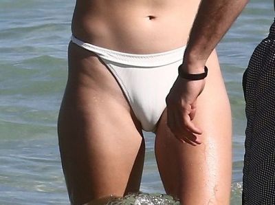 Leaked lucy hale caught flashing her wet cameltoe in tight