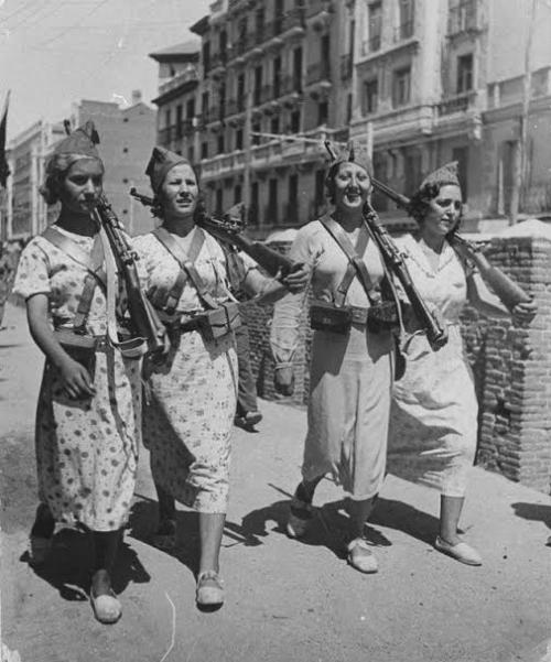 historicalevents:Republican soldiers during the Spanish Civil War 1937 via reddit