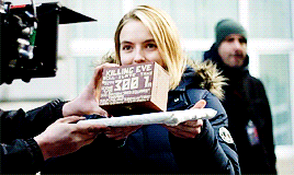 jodiecomernews:@ComerJodie: when the waiter serves you breakfast and you say “Love
