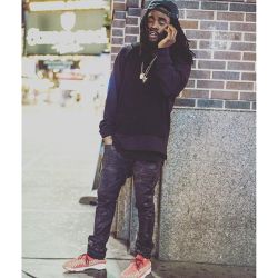 fuckyeahwale:  “Wait, what?” @mrcompletely on the finessery