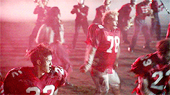 atsecondsight:Every Glee song ever ↳Thriller/Heads Will Roll
