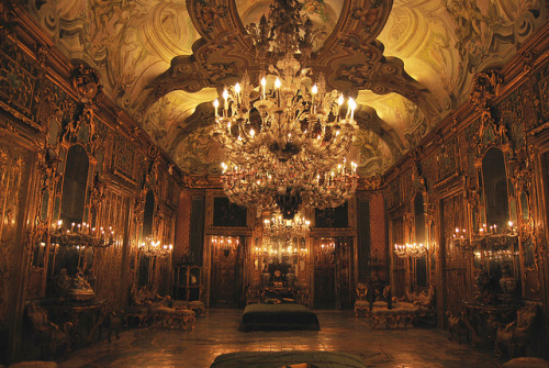Palazzo Valguarnera-Gangi, Palermo, view of the ballroom, project by Andrea Gigante.