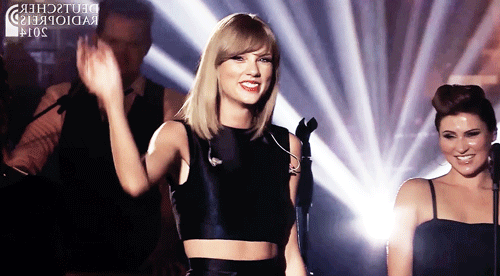 lov-eswift:  She is the cutest