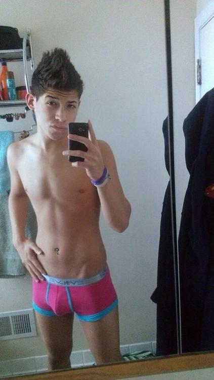 betomartinez:   »»>  EXPOSED  ««< This is 18 y/o Anthony Rios who the submitter says is a super nice guy and very popular.  Anthony is a friendly guy and always accepts new followers.  His friends just sent me more pics.  The submitter