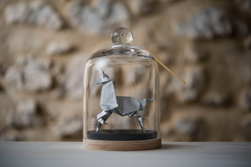 bestof-etsy:Elegant Origami Sculptures by Floriane Touitou Parisian boutique FlorigamiShop features stunning and elegant animal origami sculptures by artist Floriane Touitou. Since 2014, Touitou has been constructing handmade unicorns, dragons, and