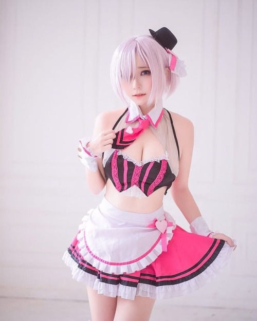 sexywaifucosplay: Character : Mashu KyrielightTitle : FGO Cosplayer : @takomayuyiinstagram.c