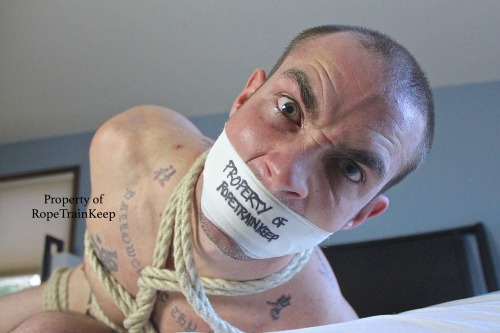 ropetrainkeep:  This dude is is really masculine, heavy southern accent, and just hilarious.  Does this mean he shouldn’t be tightly bound and objectified?  Uh-No.  K?? 