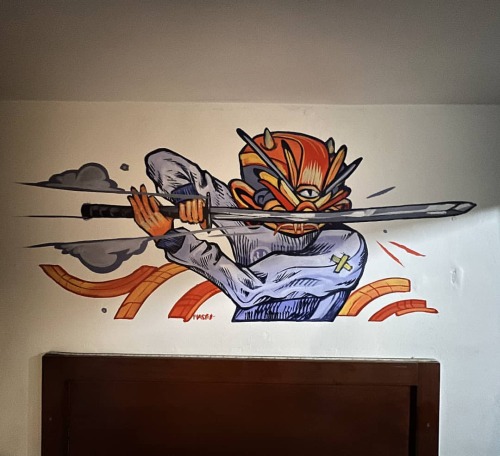 Murito de hoy en interiores, tarde muy bacan con buenos amigos ✌✌ #wall #samurai #style #guardian #m