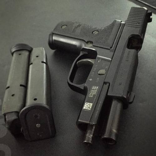 sigsauerinc:#SIGSAUER #M11A1 #WhenItCounts —– #SIGLife #TheRealSIGSAUER #instaguns #9mm #Pistol #EDC