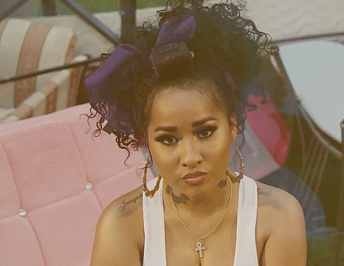 polecat101:  jonzykid:  Tammy Rivera : All These Kisses💋  I wanna suck'em 