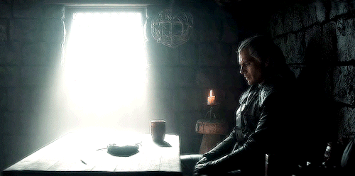 thewitchersdaily: #sameGeralt of Rivia and Jaskier in The Witcher, ep. Four Marks (1.02)