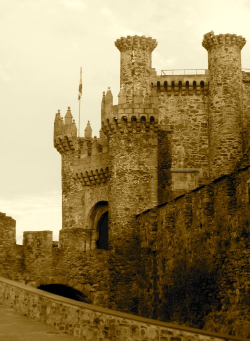 Castillo Templario (siglo XII), Ponferrada, León, 2011.