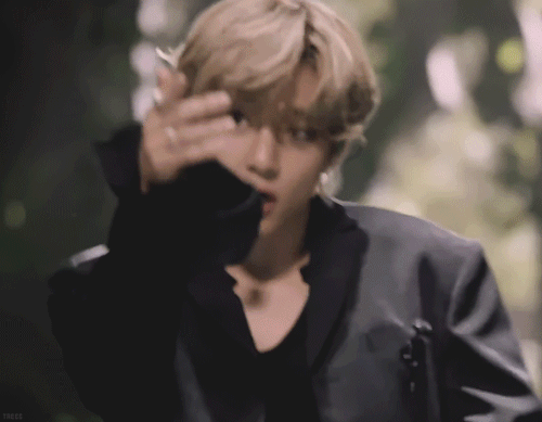 Taehyung | Black Swan