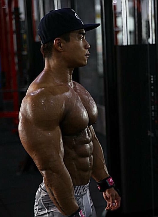 Asian Bodybuilder