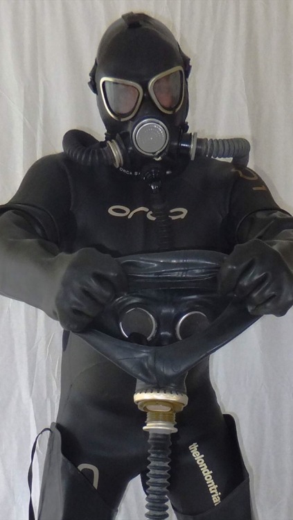 slavedestinynl: rubbvigo:  irelandbiker:  rubberbikerkink:  Yes please  Oh yes I’ll wear it   