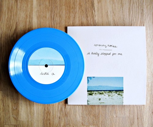 guldsevinyl:  Sorority Noise ‎– It Kindly Stopped For Me 7"/100 blue vinyl || Topshelf Records 