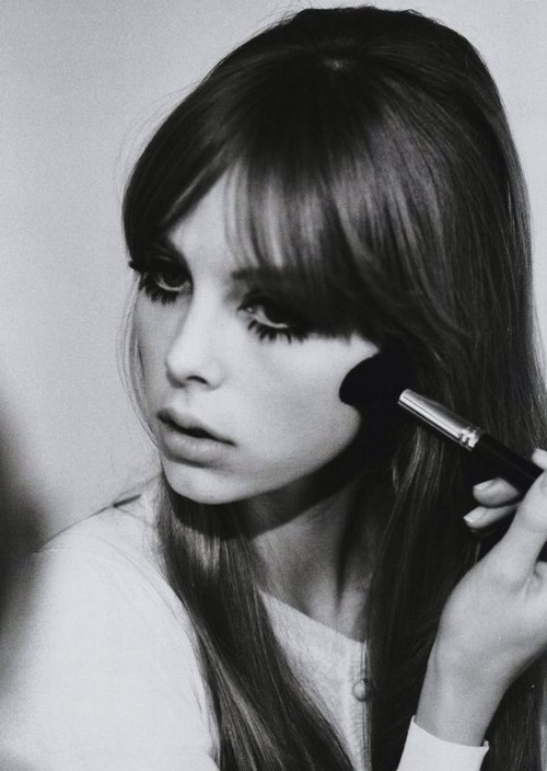 frackowiaking:  supermodelgif:Edie Campbell photographed by Jessie Lily Adams for