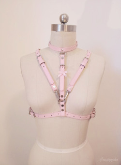 littlepinkkittenlingerie:  creepyyeha:  New Maliya Harness in pink. Will be available in more colors soon!  oooh lovely. This girl is way too talented! 