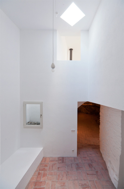 Sergison Bates architects &amp; Liebman Villavecchia Arquitectos, Casa Voltes. Cadaqués, 