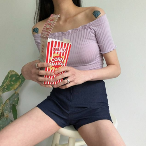 thinsparational:be-skinny-please: violet thinspo I actually love colour coordinated thinspo