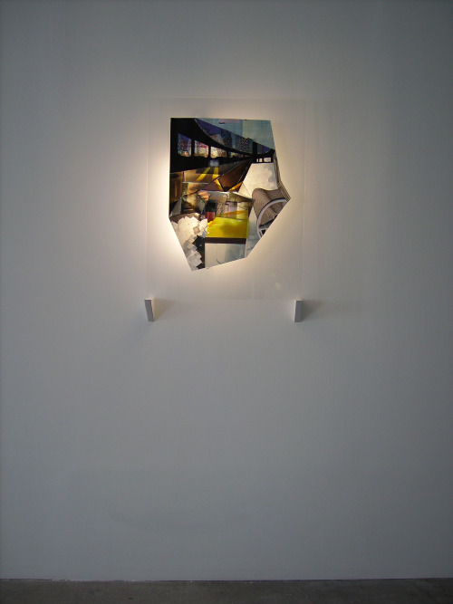 EMMA HOLMES Treignac Projet 08.2009 Emma Holmes presents her new collage series of self-lit assemblages, furthering her exploration of city life and the ubiquity of the image. Loosely assembled but meticulously arranged constructions lean against the...