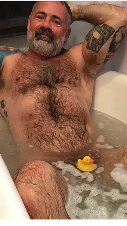 mydaddyishairy:   My Daddy is Hairy - over 64,000 followers: Archive  