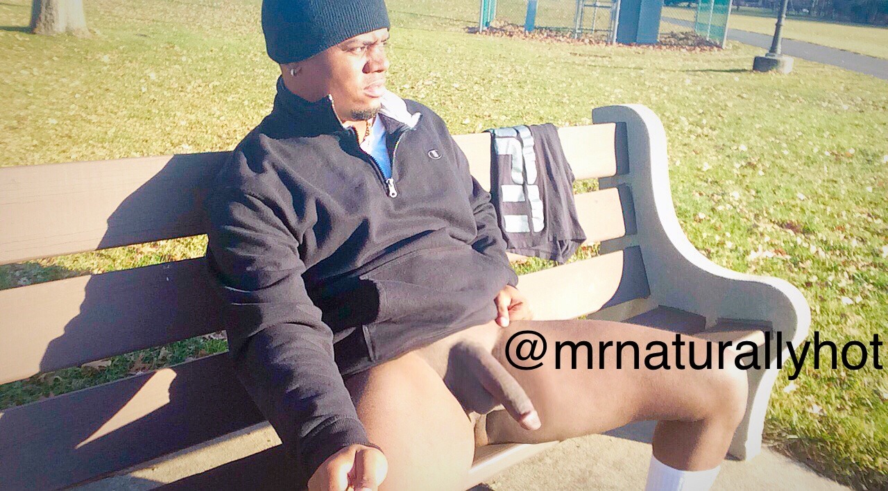 mrnaturallyhot:  Let me relax, and enjoy the first day of the new year watching the