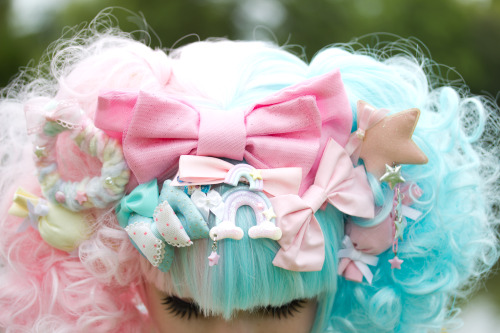 candykisa: ACCESSORIES OVERLOAD! |D Wore today kind of Fairy Lolita Style and this is a close up of 