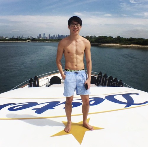 6sg:  hornysgboi:  xavroyel: Joseph Khong (@josephkhong) a rich twink NTU student! Rich twink - tota