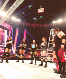 To much hotness in the ring!