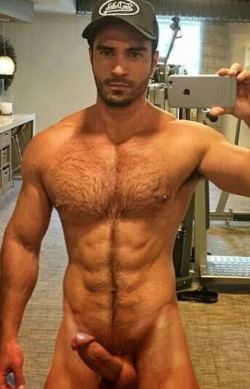 thegaydrawer:  Tutto tonico. Tutto tutto
