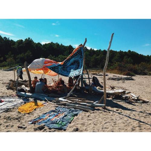 Our hut on the beach #beach #vscam #vscocam #vscoism #vsconly #friends #summer